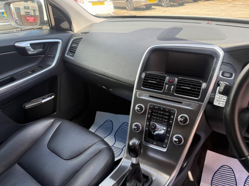 VOLVO XC60 BODY SUV MILEAGE 102,352 YEAR 2015 FUEL TYPE DIESEL GEARBOX MANUAL ENGINE...
